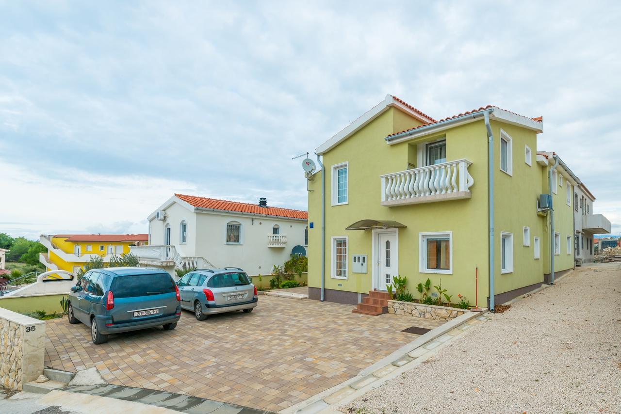 Apartments Mahnet Vir Bagian luar foto